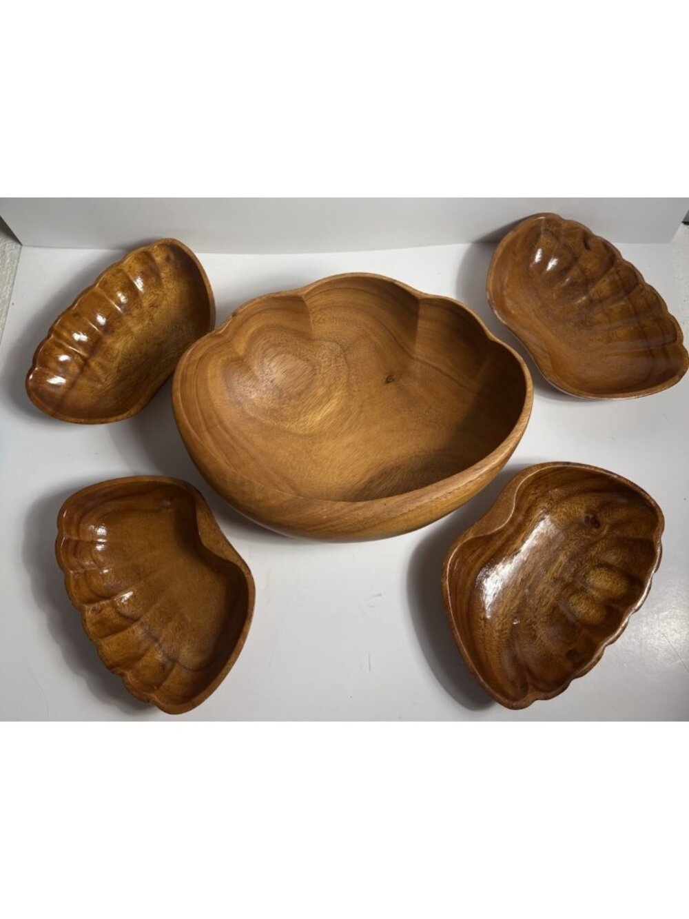 MCM  Piece Set of Wooden Sea Shell Shaped Salad Serving Bowls Monkey Pod Wood